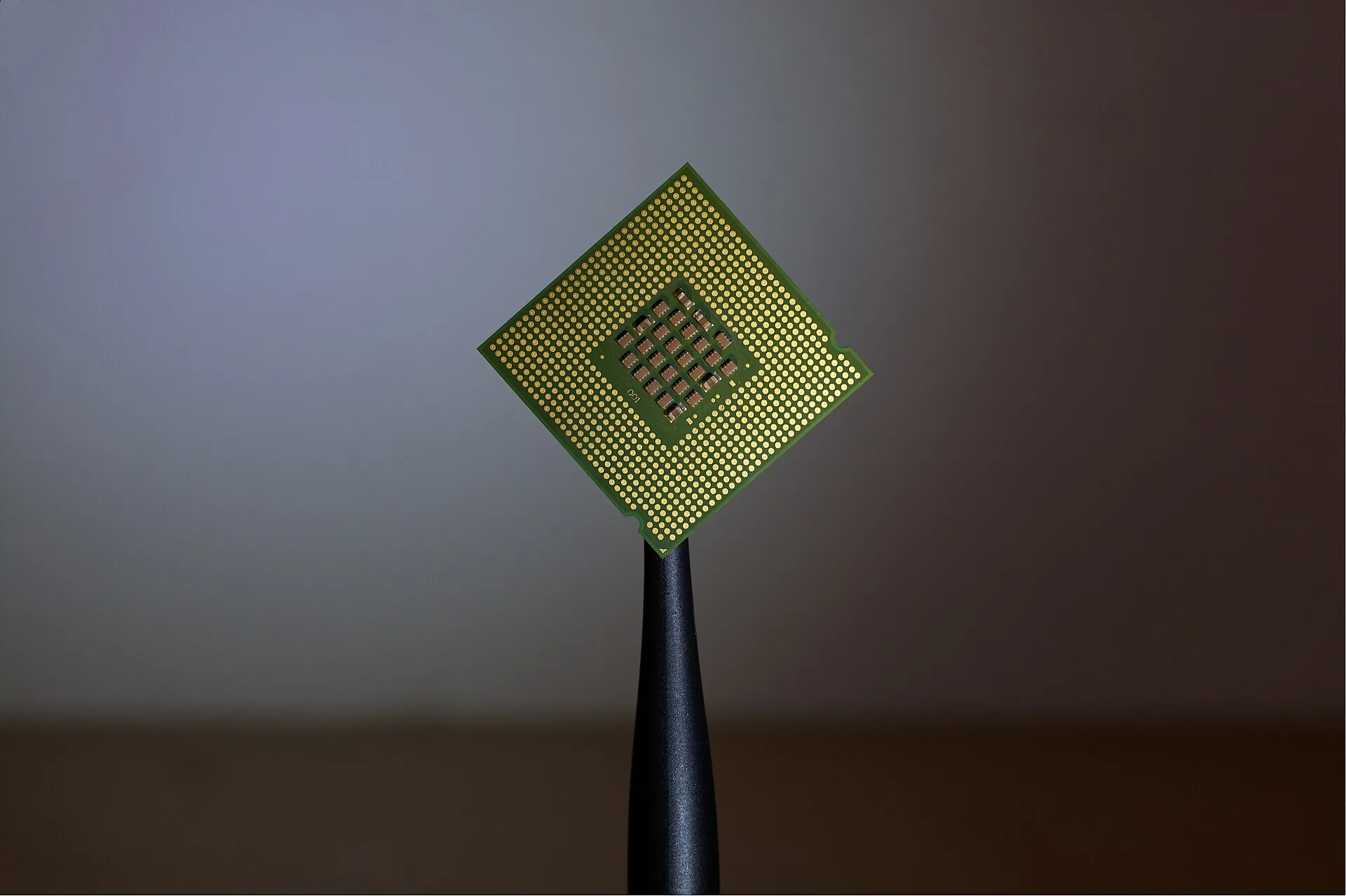 MQTT vs OPC UA: sådan får du maskindata ind i IT-systemer